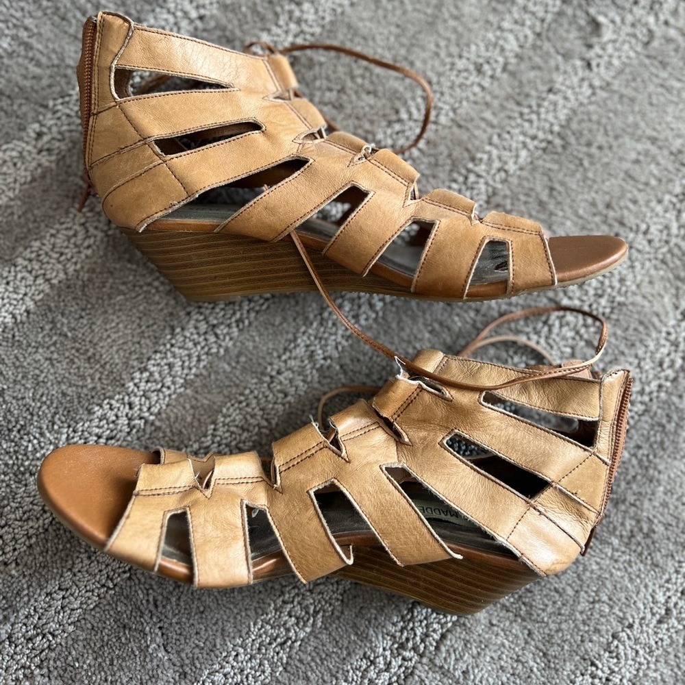 Steve Madden Brown Gladiator Wedge Sandals 8.5M